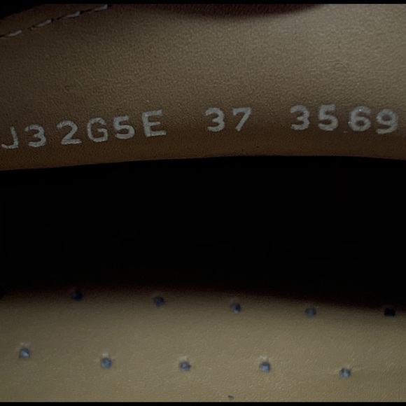 Geox Respira Size 37/7 US Black Leather Loafer - Picture 7 of 9